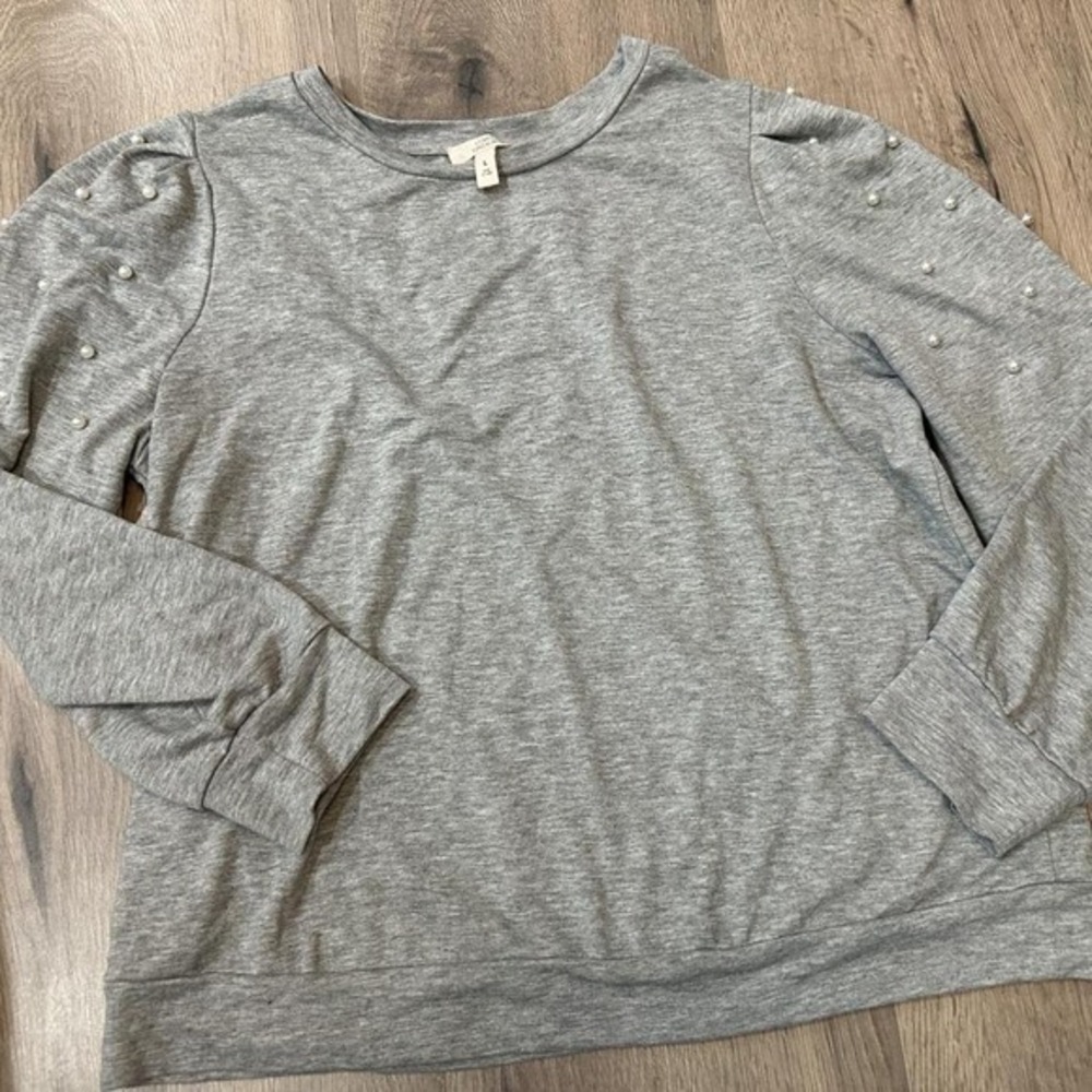 Women's Como Vintage Gray Long Sleeve Shirt with Pearl Embellishments